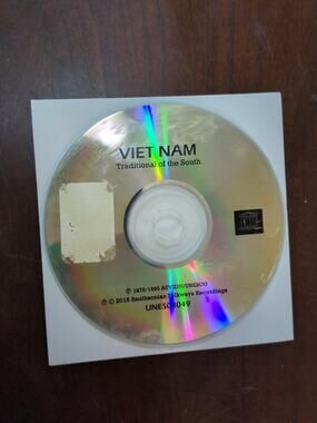 VIET NAM Traditional of the South Smithsonian 2015 disc only